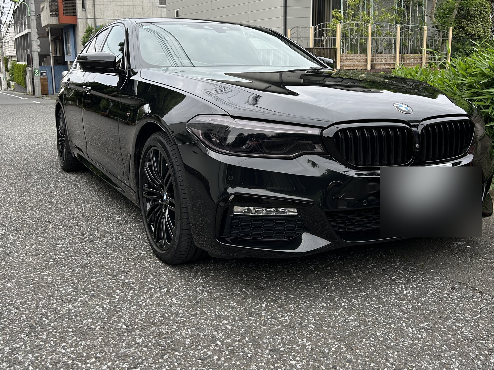ガラスコーティング施工後のBMW 530i